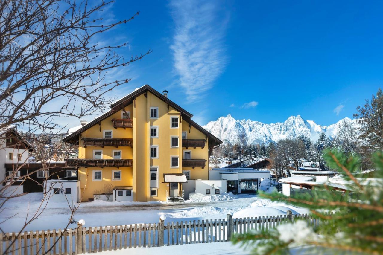 ホテル Alpenhof ゼーフェルト・イン・チロル エクステリア 写真
